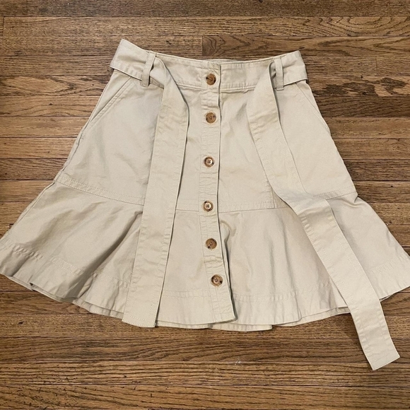 Banana Republic Dresses & Skirts - Banana Republic Khaki A-Line Button Down Belted Flounce Skirt